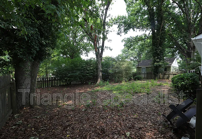 601 Dixie Trl — Photo 11
