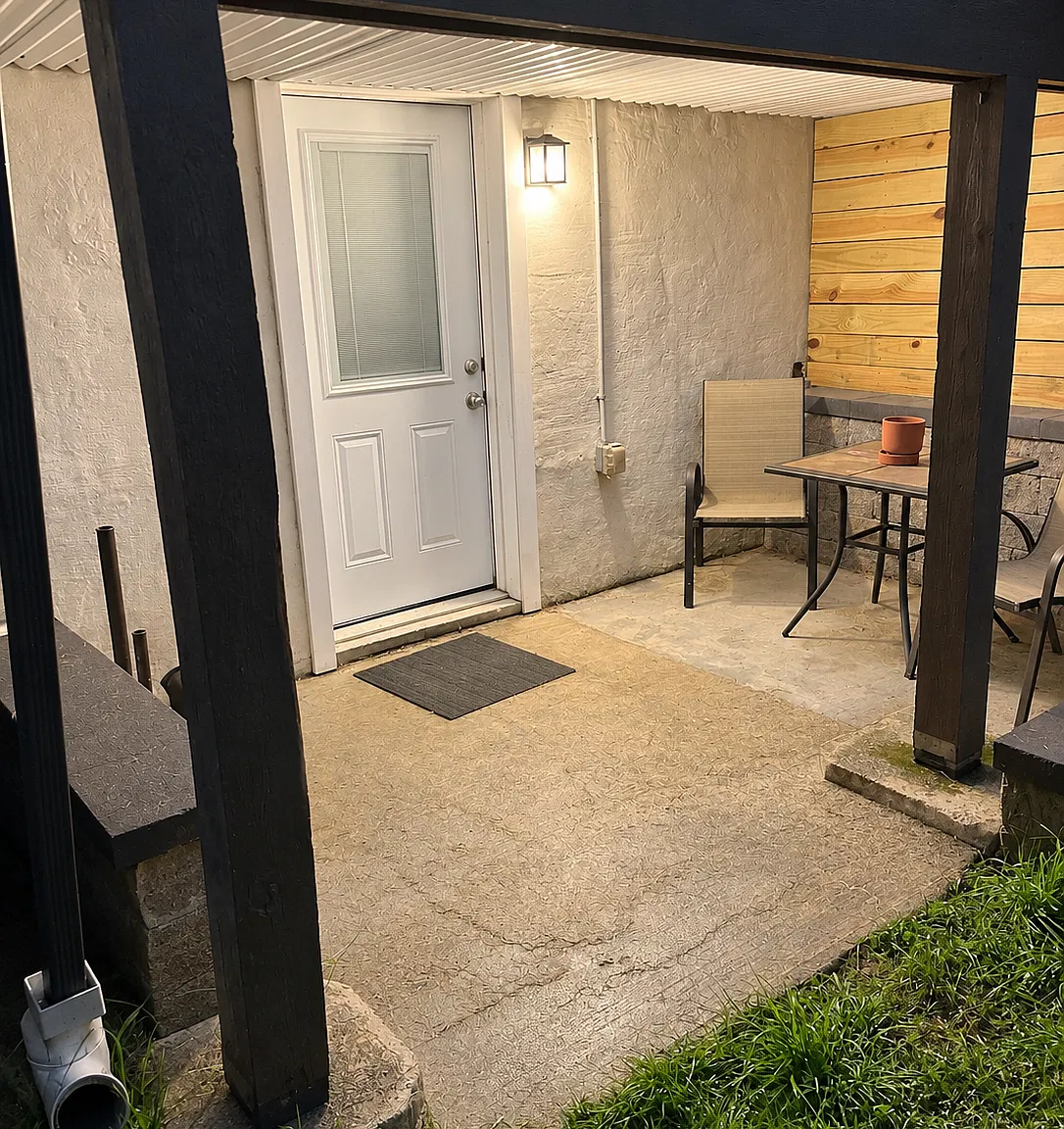 1 bed, 900 sqft, $1,500 — Photo 2