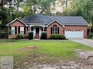 27 Oak Side Ct, Richmond Hill, GA 31324