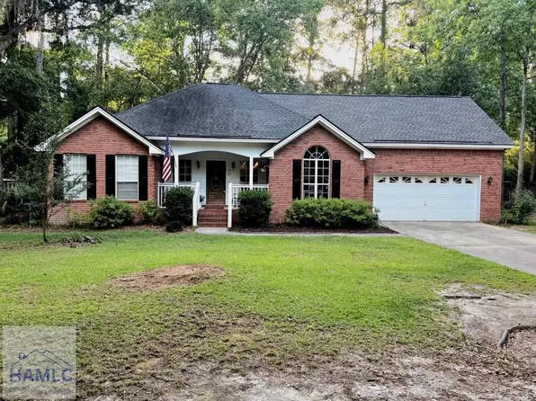 27 Oak Side Ct, Richmond Hill, GA 31324
