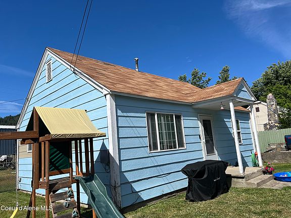 2nd image of 112 E 1st Ave