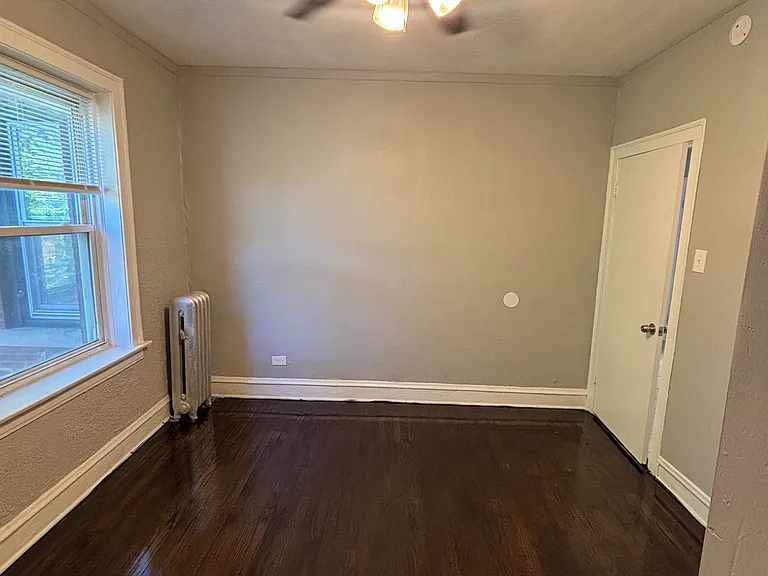 8000 S Champlain Ave — Photo 5