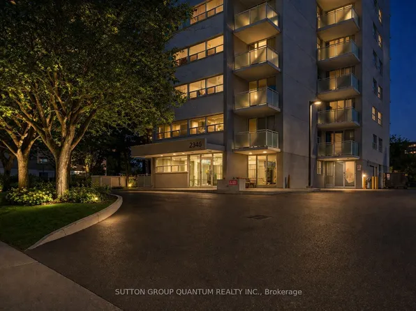 2345 Confederation Pkwy #802, Mississauga, ON L5B 2H3