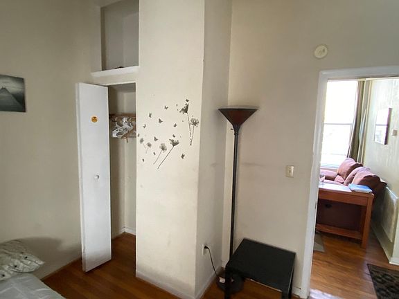 2nd image of 2905 Park Ave #A