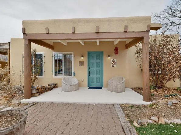 1841 Mann St, Santa Fe, NM 87505