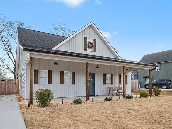 3rd image of 150 Addie Jane Ln