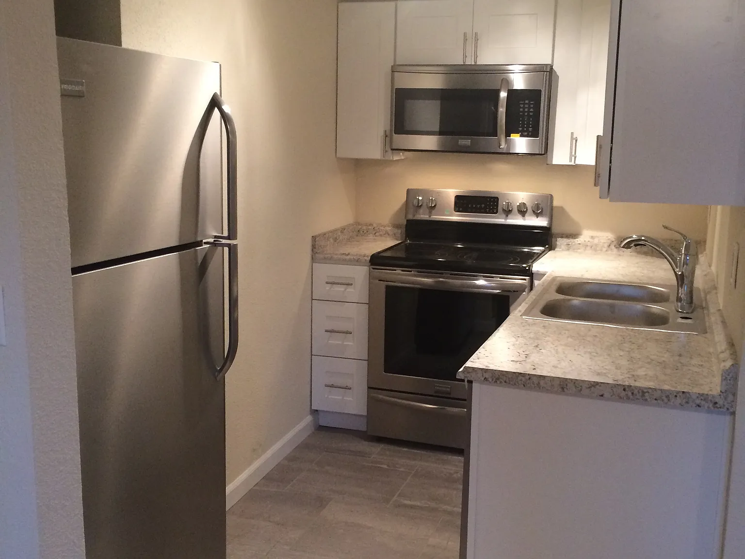 2 bed, 682 sqft, $1,100 — Photo 4