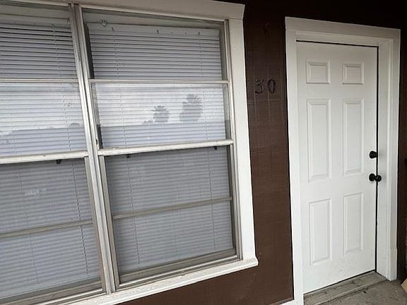 2nd image of 4902 Marcella Ave APT 30