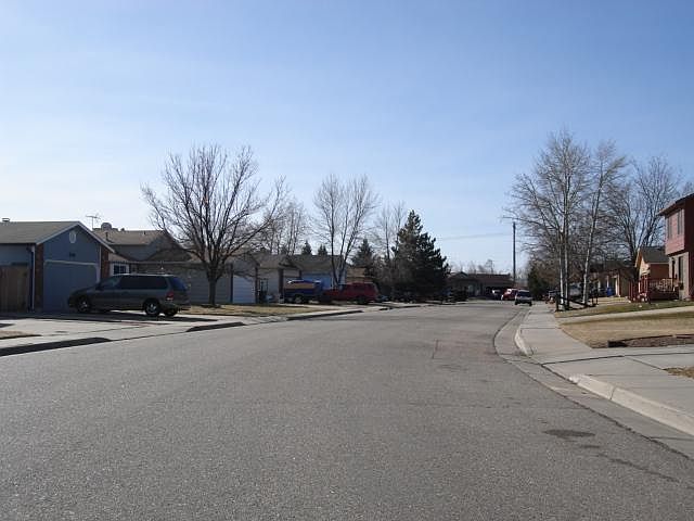2nd image of 852 S Edinburgh Dr