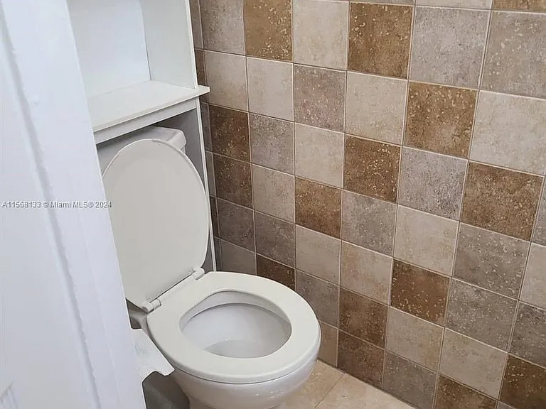 1907 SW 107th Ave #801 — Photo 21