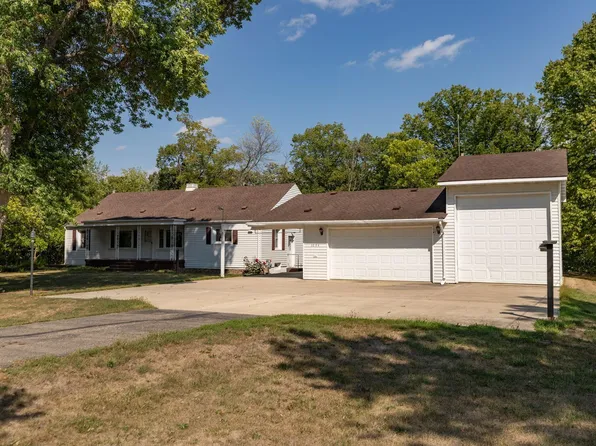 3004 7th St NE, Austin, MN 55912