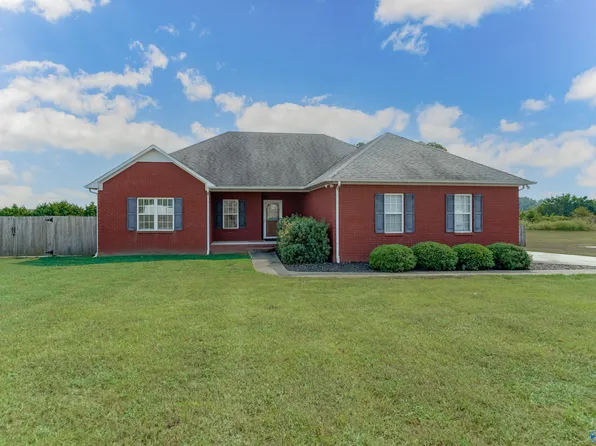 23563 Justin Brent Cir, Elkmont, AL 35620