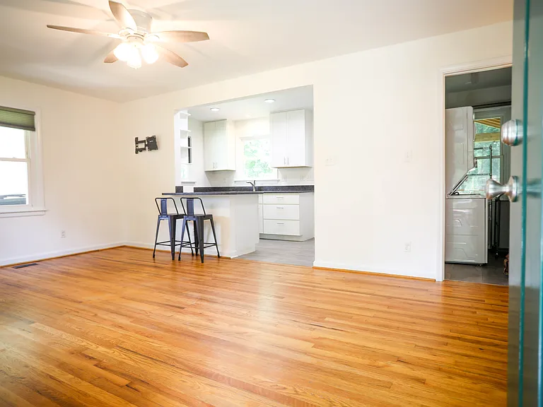 2313 Millbank St — Photo 4