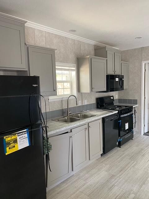 1st image of 602 NW 9th St #314