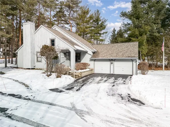 29 Andrews Way, Canandaigua, NY 14424