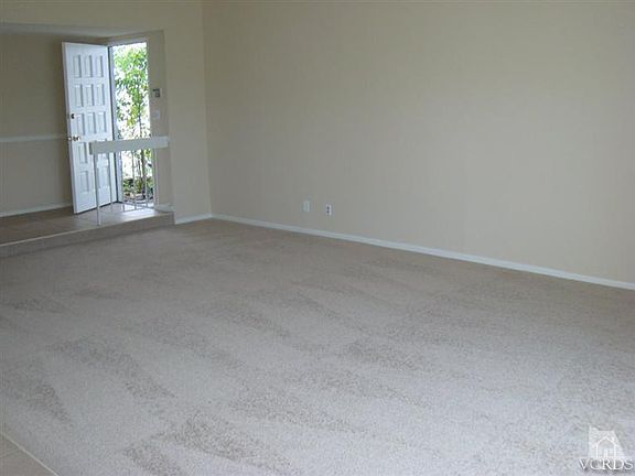4th image of 2593 Parkdale Ave