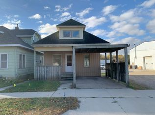 209 W Main St, Adams, MN 55909