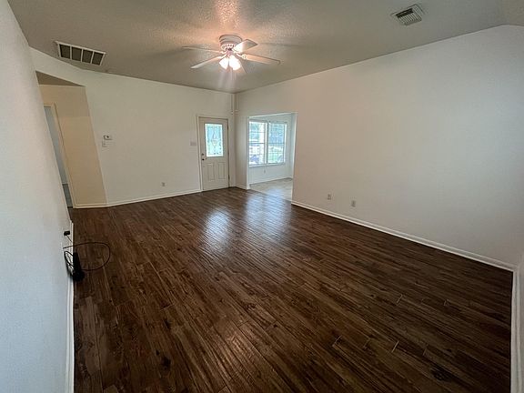 5th image of 10622 Royal Cavins Dr