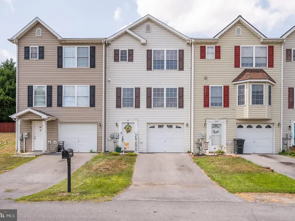 37 Cosmos Dr, Martinsburg, WV 25404