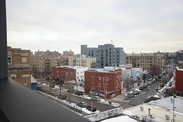 Rented by Norman Raindel, LREB | media 34