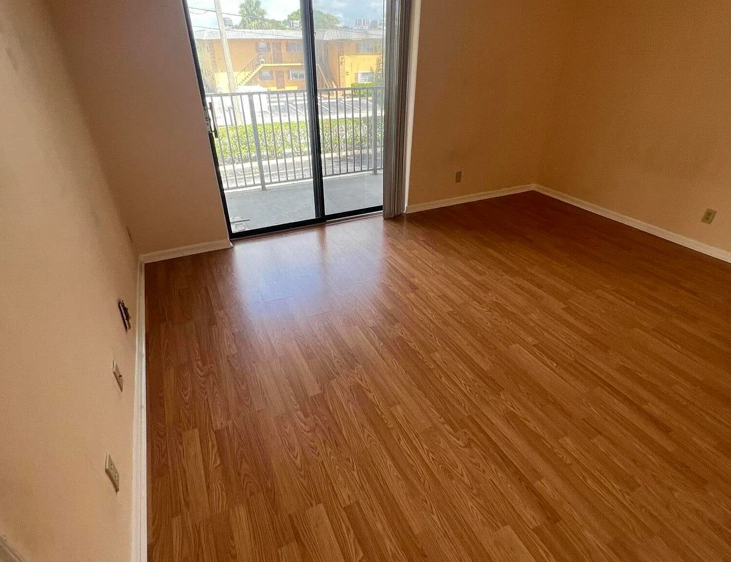 2 bed, 2.0 bath, 1170 sqft, $2,150 — Photo 3