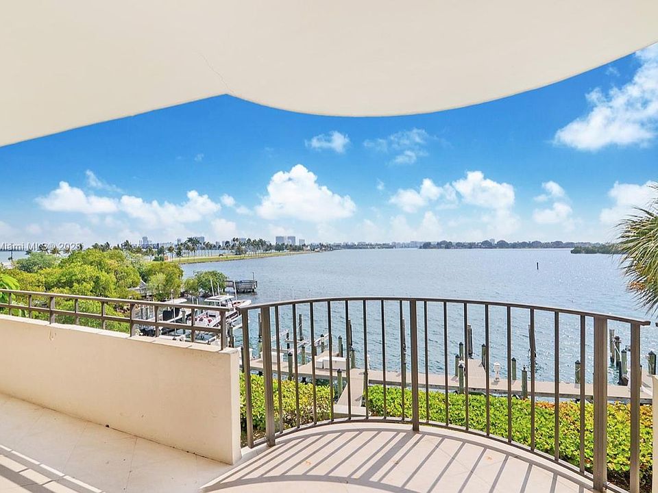 1st image of 12000 N Bayshore Dr APT 303