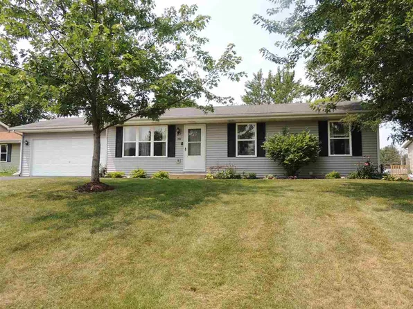 140 Rainbow Dr, Capron, IL 61012