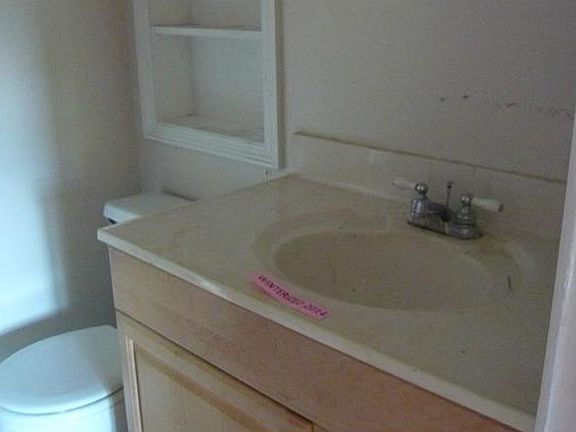 4th image of 4506 Targee Ave