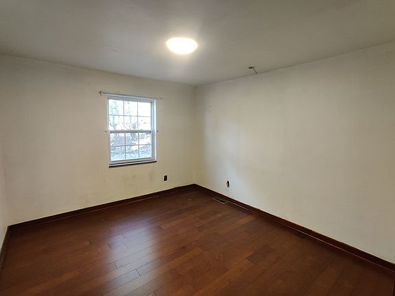3rd image of 1023 Wetzel Rd
