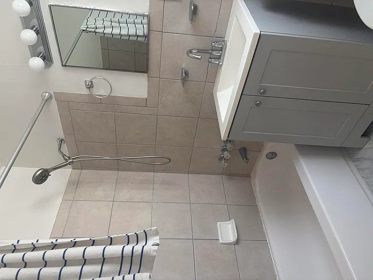 1531 Garfield St #1 — Photo 6