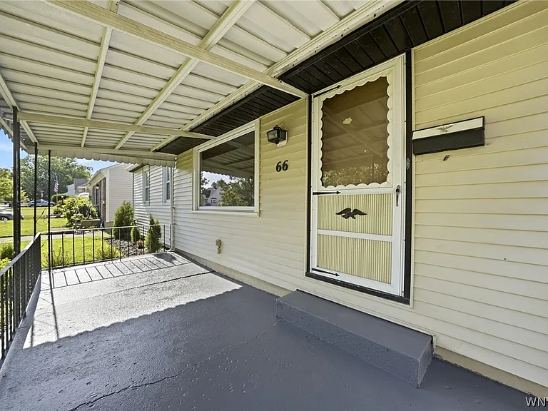 66 Cleveland Dr — Photo 3