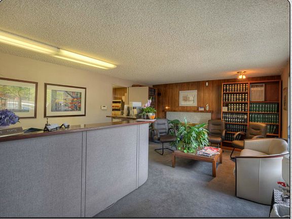 3rd image of 13015 NE 85th St