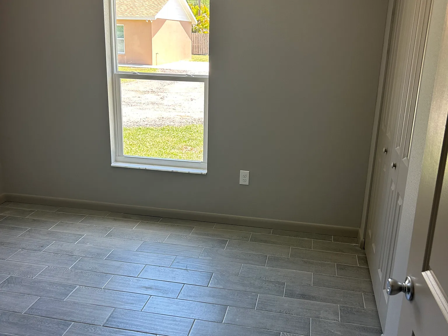 3 bed, 1228 sqft, $2,200 — Photo 3