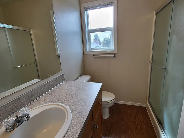 147-Michael Duplex — Photo 17