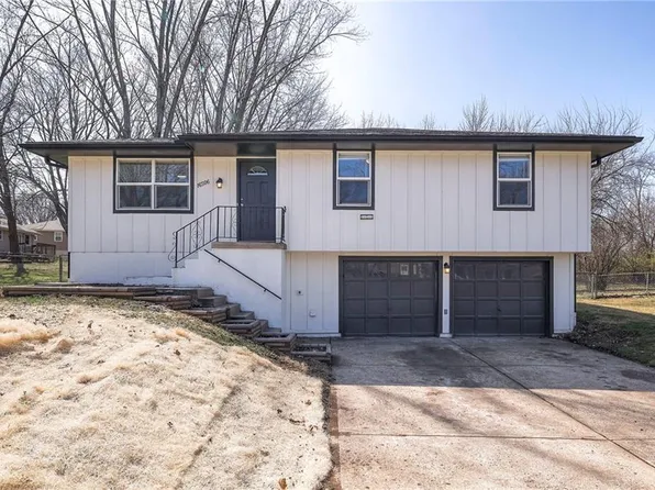 16506 Greenwald Ct, Belton, MO 64012