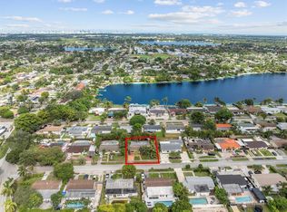 4855 SW 94th Ave, Miami, FL 33165