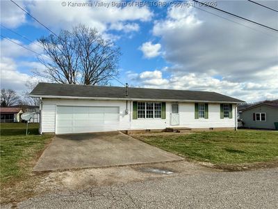 74 Maple Dr, Evans, WV, 25241