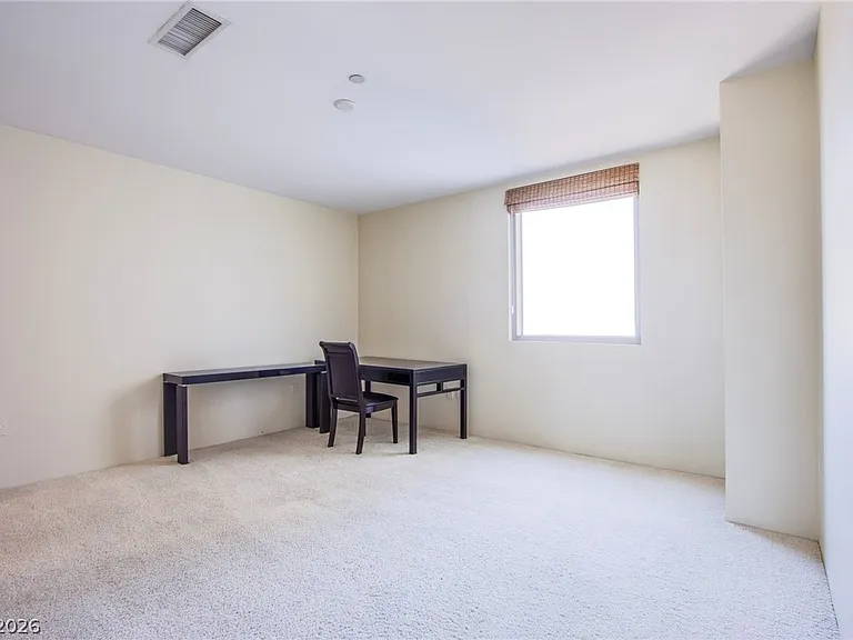360 E Desert Inn Rd #1008 — Photo 31