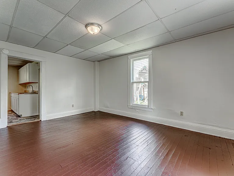 975 Dorsey Ave — Photo 19
