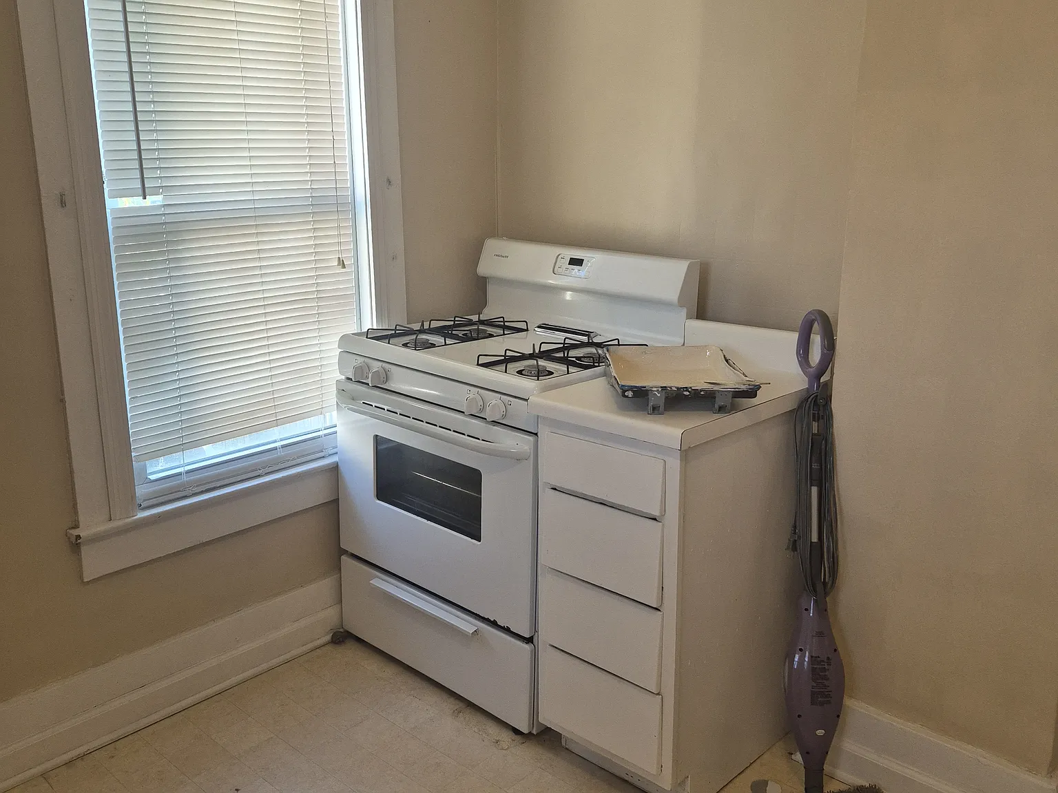 2 bed, 800 sqft, $975 — Photo 4