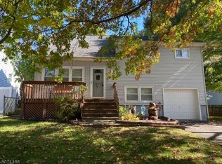 76 Summit Rd, Parsippany, NJ 07054