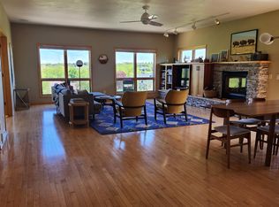 7460 Meadowrue Cir, Middleton, WI 53562