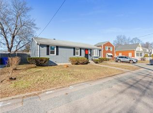 47 Planet Ave, East Providence, RI 02915