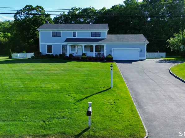 14 East Gate Road, Danbury, CT 06811