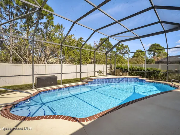 329 Broyles Dr SE, Palm Bay, FL 32909