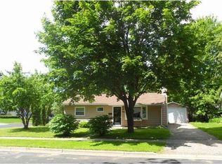 914 Nobel Ln, Madison, WI 53704