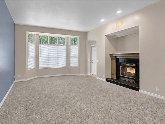 4th image of 889 Ben Lomond Ave