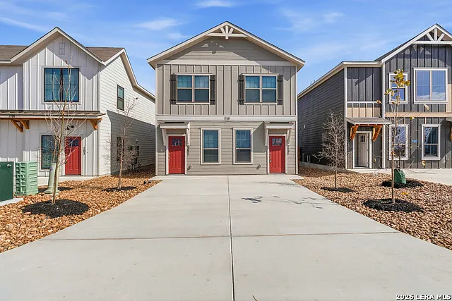 7118 Magnolia Crk #101 — Photo 1