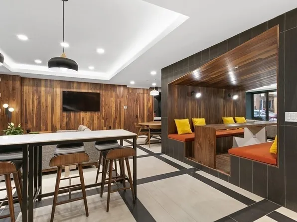 25 East 19th Street image 10 of 12