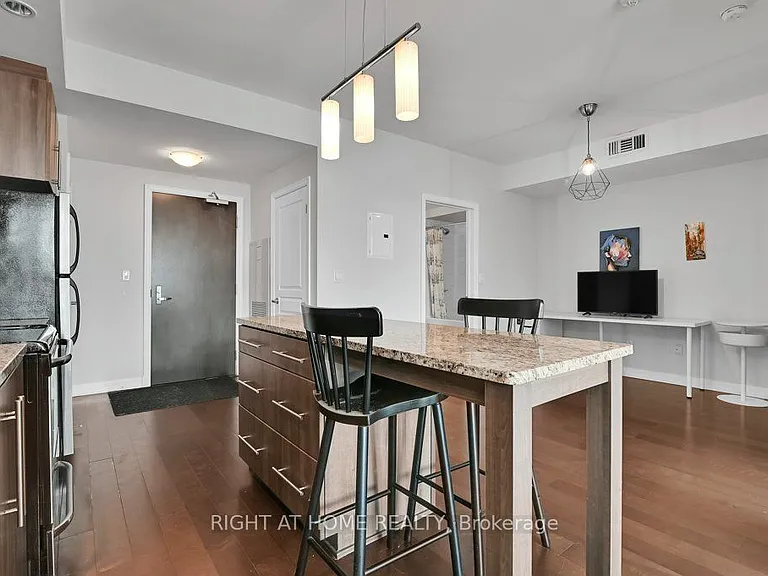 238 Besserer St #1406 — Photo 14
